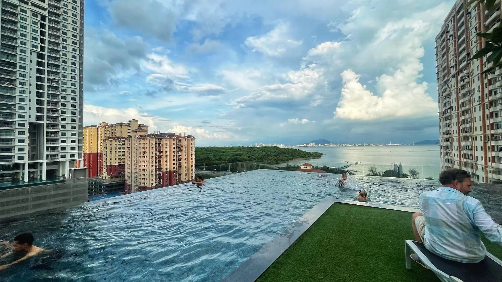 Apartament 3B2R 2Carpark Tea Time Suite With Infinity Pool Jelutong